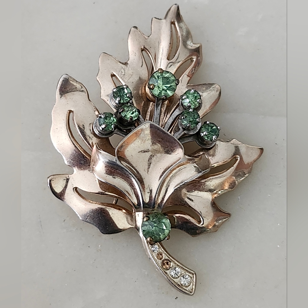Vintage Barclay Elegant Green And Gold Toned Leaf Brooch